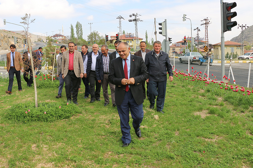 BAŞKAN ÖZTÜRK VE MECLİS ÜYELERİ ÇALIŞMALARI İNCELEDİ