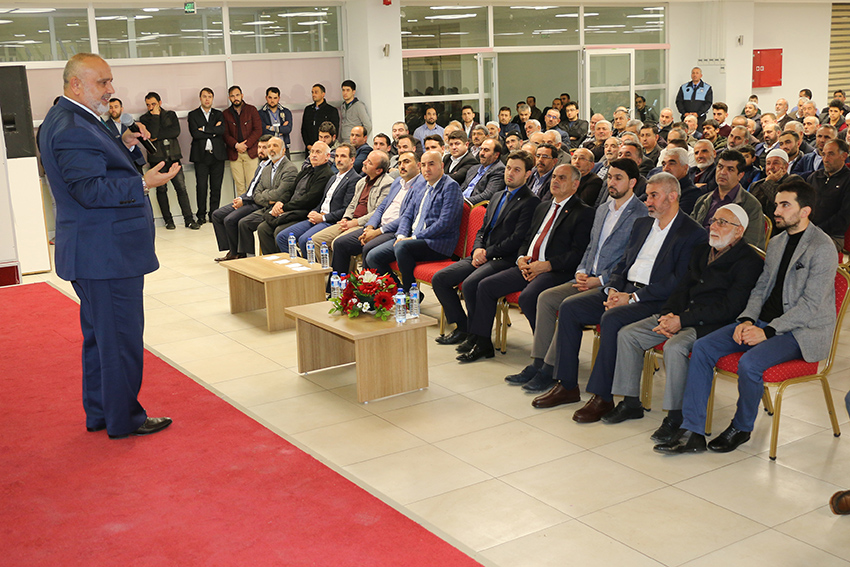 YAHYALI’DA “YENİDEN DİRİLİŞ” ADLI KONFERANS DÜZENLENDİ